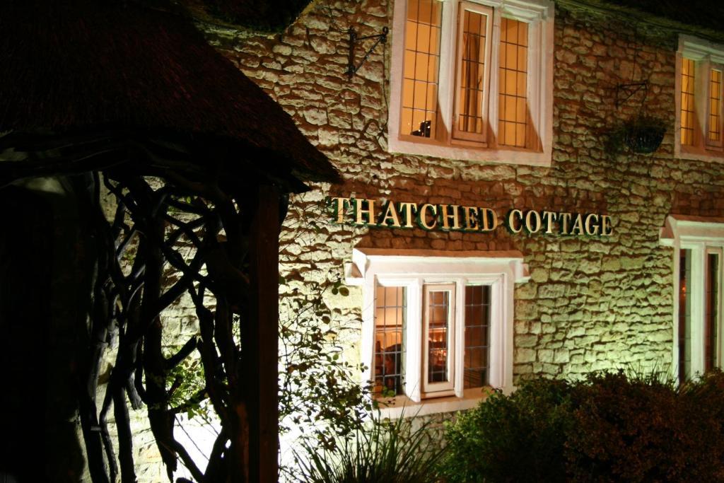 Thatched Cottage Шептон-Маллет Екстер'єр фото